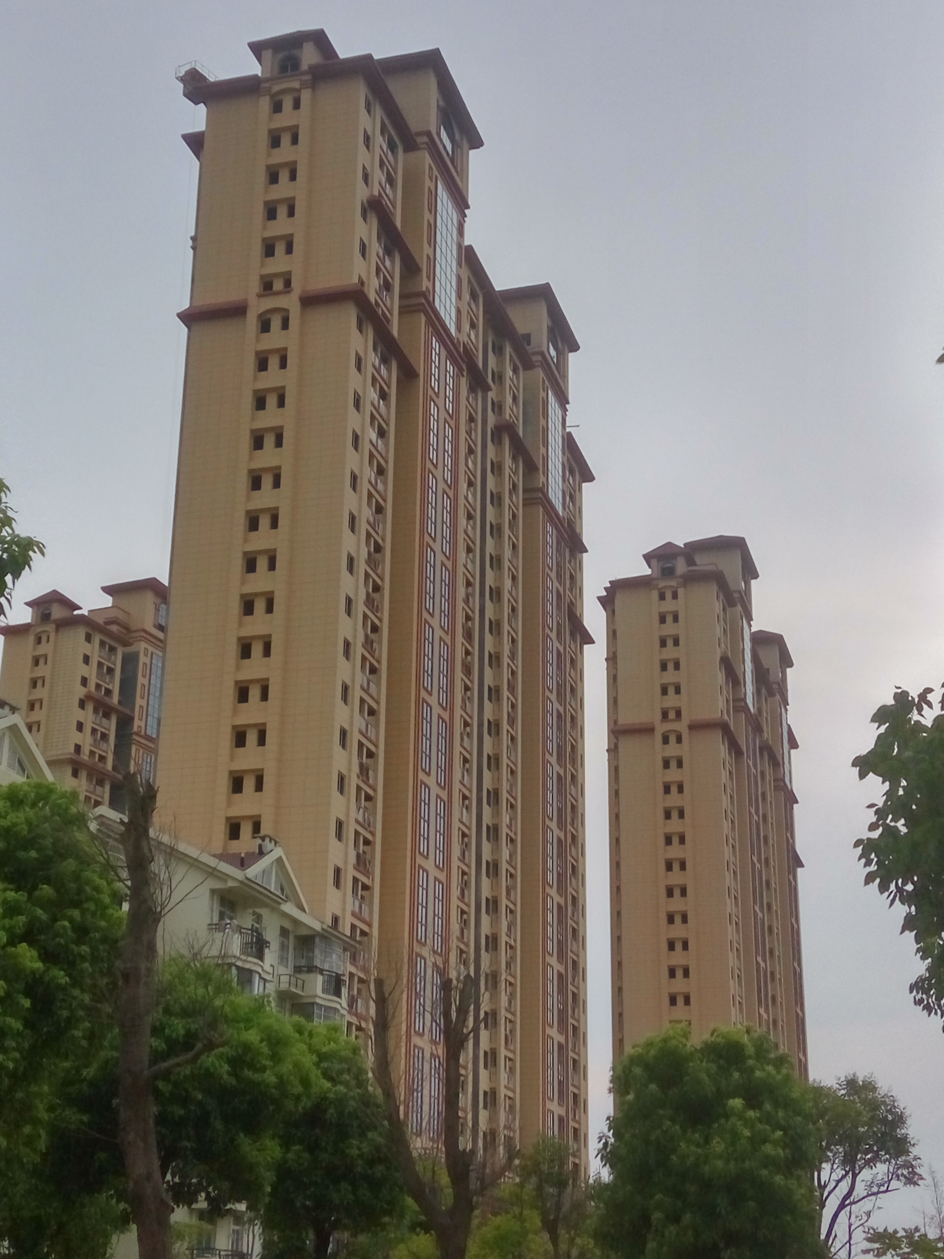 武汉市汉南乌金山农场还建小区.jpg