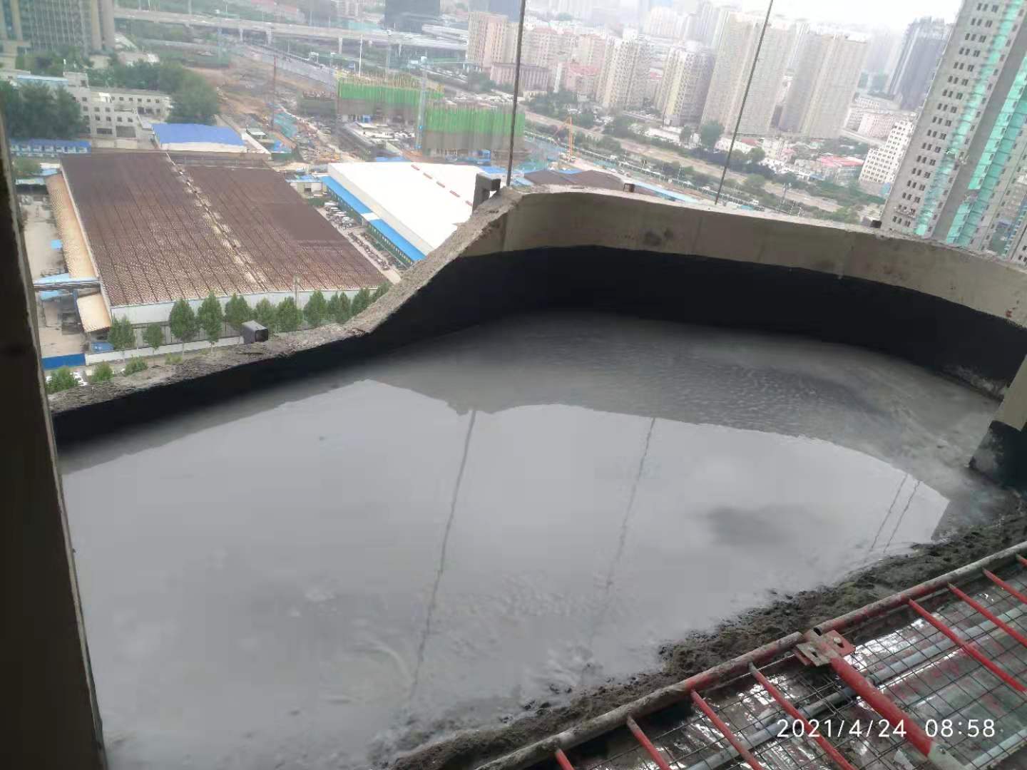 郑州瀚海思念成项目阳台聚氨酯防水及闭水试验验收 (2).jpg